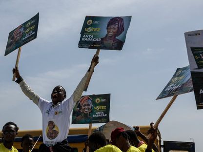 الناخبون في السنغال يختارون الأحد الرئيس الخامس للبلاد