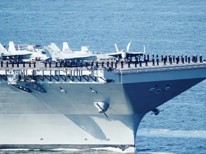 حاملة الطائرات الأمريكية USS Gerald R. Ford في طريقها إلى مضيق أوسلو في النرويج. 24 مايو 2023 - Reuters