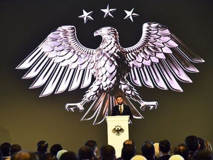 سوريا تغيّر شعار الدولة.. والشرع: بلادنا لا تقبل التقسيم