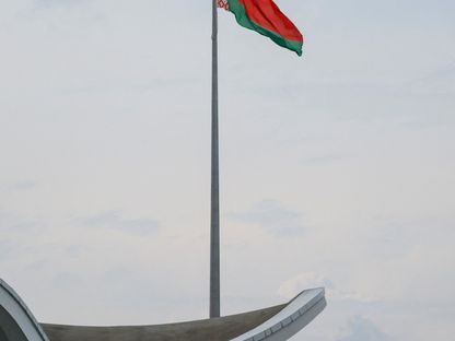 العلم الوطني لبيلاروس في العاصمة مينسك. 6 يوليو 2023 - REUTERS