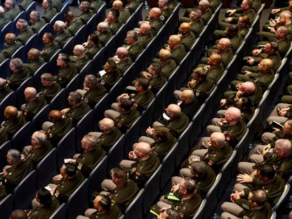 جنرالات الجيش الأميركي خلال اجتماع مع الرئيس دونالد ترمب في كوانتيكو، فيرجينيا، 30 سبتمبر 2025 - REUTERS