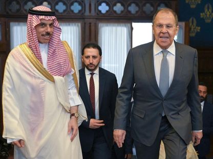 وزير الخارجية السعودي الأمير فيصل بن فرحان مع نظيره الروسي سيرجي لافروف في العاصمة الروسية موسكو. 4 يوليو 2025 - Sputnik