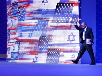 زعيم الديمقراطيين في مجلس الشيوخ الأميركي تشاك شومر خلال مؤتمر AIPAC في العاصمة الأميركية واشنطن. 2 مارس 2020 - Reuters