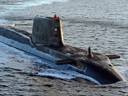 غواصة هجومية تعمل بالطاقة النووية من فئة AStute تابعة للبحرية الملكية البريطانية - Military Watch
