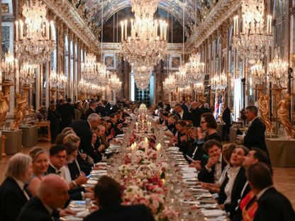 بيع أكثر من 4 آلاف قائمة طعام رئاسية وملكية فرنسية ضمن مزاد