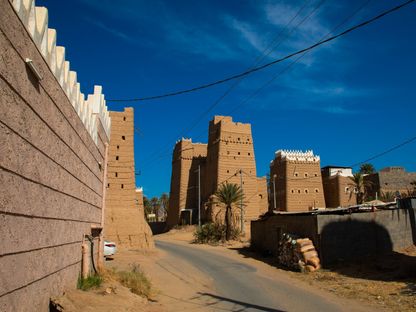 منازل قديمة مبنية من الطين على الطريقة التقليدية في محافظة نجران بالسعودية. 1 يناير 2022 - AFP