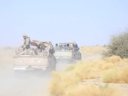 الجيش اليمني يعلن توسيع "فجر اليمن".. تقدم بالساحل الغربي وتعز ومأرب