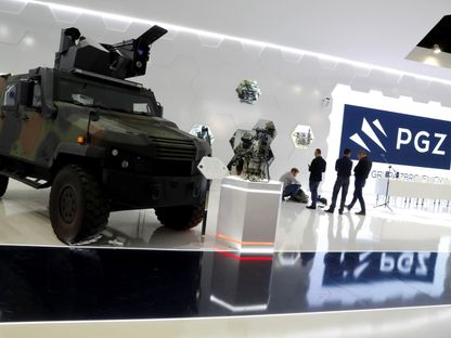 مدمرة الدبابات 4x4 في جناح مجموعة الأسلحة البولندية (PGZ) في معرض عسكري دولي في كيلسي ببولندا. 7 سبتمبر 2017 - Reuters