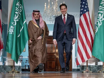 وزير الخارجية الأميركي ماركو روبيو يلتقي نظيره السعودي الأمير فيصل بن فرحان في وزارة الخارجية بواشنطن. 9 أبريل 2025 - REUTERS