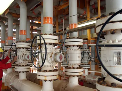 بعد ضربة أميركية واسعة.. إيران: البنية التحتية لصناعة النفط في خرج سليمة