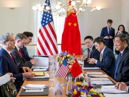 بين الرقائق والمعادن النادرة.. الصين وأميركا على حافة انهيار الهدنة التجارية