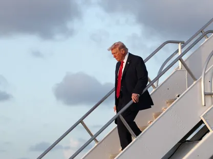 ترمب عن تهديدات لاريجاني: لا يهمني أمره على الإطلاق