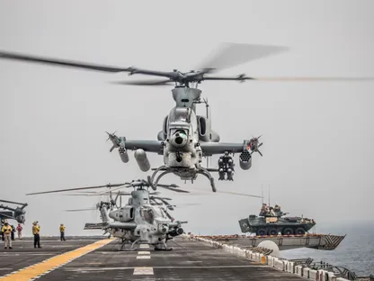 البنتاجون يعجل نشر آلاف من قوات المارينز في الشرق الأوسط وسفن وطرادات هجومية