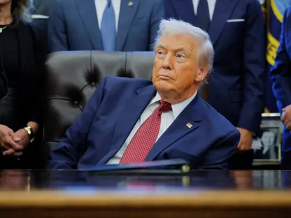 استطلاع: تحولات لافتة في توجهات الشباب الأميركي تجاه ترمب وإسرائيل