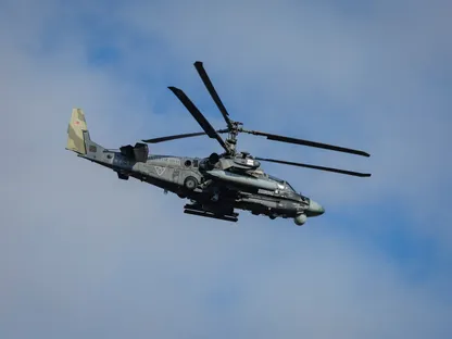 روسيا تزود مروحياتها الهجومية Ka-52 بصواريخ موجهة لإسقاط المسيرات