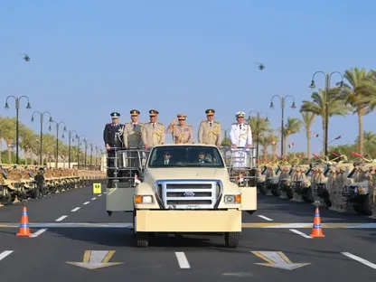 مصر.. السيسي يفتتح "الأوكتاجون" وظهور أول لمنظومة عسكرية جديدة