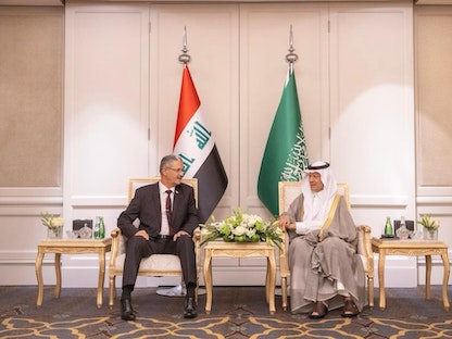 وزير الطاقة السعودي الأمير عبد العزيز بن سلمان يلتقي وزير النفط العراقي حيان عبد الغني خلال زيارته إلى المملكة، 24 نوفمبر 2022 - واس
