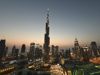 برج خليفة في منطقة وسط المدينة بإمارة دبي - AFP
