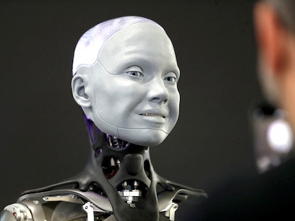 روبوت "آميكا" في معرض "CES 2022" للإلكترونيات في لاس فيجاس بولاية نيفادا الأميركية. 6 يناير 2022 - REUTERS