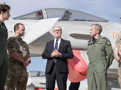 بريطانيا.. ستارمر يضغط على وزارة الخزانة لزيادة الإنفاق الدفاعي