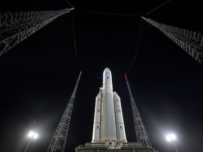 صاروخ أريان 5 يستعد للانطلاق بتلسكوب "جيمس ويب" إلى الفضاء من قاعدة الإطلاق في جويانا الفرنسية - 23 ديسمبر 2021 - NASA
