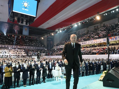 الرئيس التركي رجب طيب أردوغان خلال حضوره مؤتمر حزب العدالة والتنمية في أنقرة - 24 مارس 2021 - REUTERS