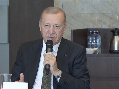 جانب من كلمة الرئيس التركي رجب طيب أردوغان خلال اجتماع لحزب العدالة والتنمية في مدينة ريزا. 28 يوليو 2024 - وكالة "الأناضول"