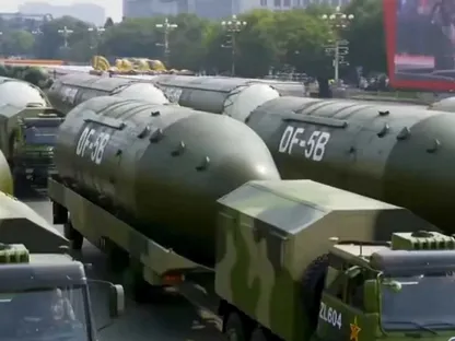 "واشنطن بوست": صور أقمار اصطناعية تكشف توسع الصين في تصنيع الرؤوس النووية