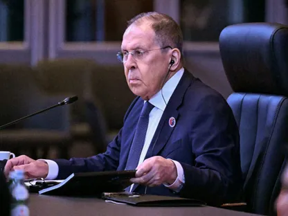 وزير الخارجية الروسي سيرجي لافروف خلال اجتماع وزراء خارجية رابطة دول جنوب شرق آسيا في كوالالمبور بماليزيا. 10 يوليو 2025 - Reuters