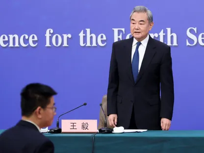 وزير خارجية الصين: الحوار مع الولايات المتحدة ضروري لـ"تجنب سوء تقدير يضر بالعالم"