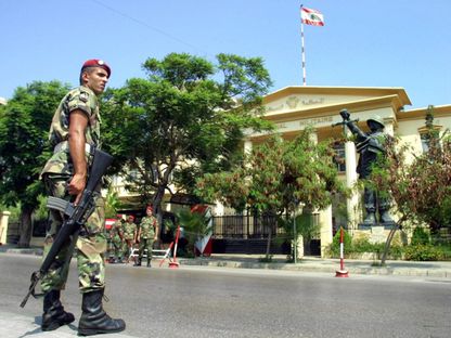 من بيروت إلى الجنوب.. تفاصيل الخطة السرية لتجريد حزب الله من سلاحه