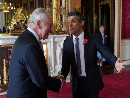 ملك بريطانيا تشارلز الثالث مع رئيس الوزراء ريشي سوناك في لندن. 04 نوفمبر 2022 - REUTERS