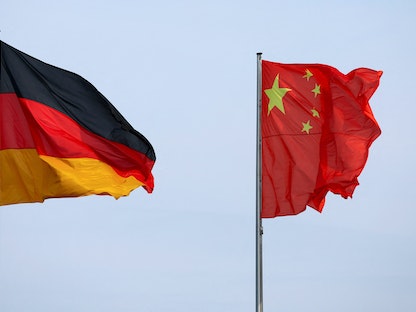 علما الصين وألمانيا في برلين. 19 يونيو 2023 - REUTERS
