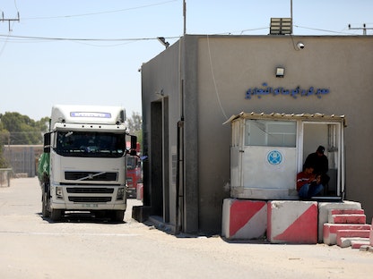 معبر كرم أبو سالم لنقل البضائع بين إسرائيل وقطاع غزة - 21 يونيو 2021 - Getty Images