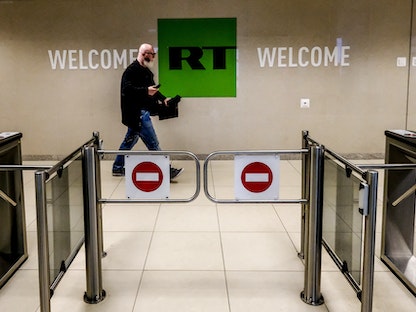 مركز تابع لشركة تلفزيون روسيا اليوم (RT) في موسكو، روسيا - 8 يونيو 2018 - AFP