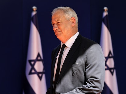 وزير الدفاع الإسرائيلي بيني جانتس في مقر إقامة الرئيس، 13 يونيو 2021 - AFP