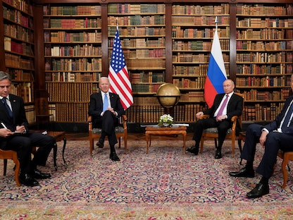 الرئيس الأميركي جو بايدن، والرئيس الروسي فلاديمير بوتين، ووزير الخارجية الأميركي أنتوني بلينكن، ووزير الخارجية الروسي سيرجي لافروف، يحضرون القمة الأميركية الروسية في جنيف بسويسرا -16 يونيو 2021 - REUTERS