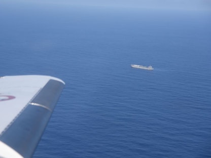 القوات الفرنسية ترصد سفينة إيرانية بالقرب من جزر بولينيزيا الفرنسية بالمحيط الهادئ. 25 ديسمبر 2022 - Twitter@ALPACIFRAPACOM