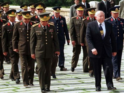 أردوغان يُصدر عفواً عن 7 جنرالات في إطار انقلاب 1997