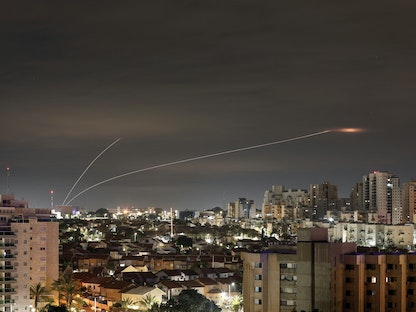 رشقات صاروخية تنطلق من قطاع غزة باتجاه إسرائيل. 23 فبراير 2023 - REUTERS