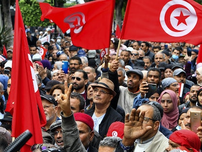 جانب من مظاهرة في العاصمة التونسية نظمتها قوى معارضة احتجاجاً على سياسات الرئيس قيس سعيد، تونس. 10 ديسمبر 2022 - AFP