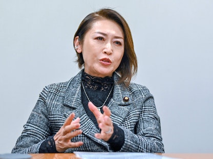 جونكو ميهارا، إحدى الناجيات من سرطان عنق الرحم تتحدث عن التطعيم ضد فيروس الورم الحليمي البشري - طوكيو - 9 ديسمبر 2021. - AFP