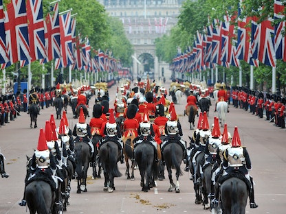 جانب من احتفالات ملكية في بريطانيا بقصر باكنجهام في لندن - 29 أبريل 2011   - Getty Images