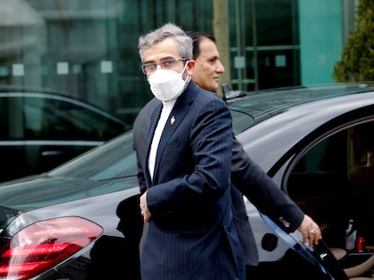 كبير المفاوضين النوويين الإيرانيين علي باقري كني في فيينا - 28 فبراير 2022 - REUTERS