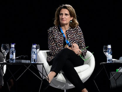 وزيرة الانتقال البيئي الإسبانية تيريسا ريبيرا خلال حضورها مؤتمر الأمم المتحدة المعني بتغير المناخ COP25 في مدريد - 11 ديسمبر 2019 - AFP