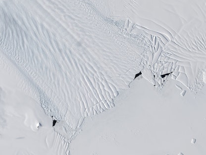 منطقة جليدية تقع غرب القارة القطبية الجنوبية. 16 يناير 2023 - twitter.com/@frazer_christie
