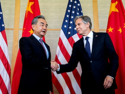 أنتوني بلينكن يلتقي بوزير الخارجية الصيني وانج يي خلال اجتماع مجموعة العشرين في إندونيسيا. 9 يوليو 2022 - REUTERS