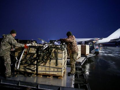 شحنة من المساعدات الأميركية لأوكرانيا في مطار بوريسبيل. كييف، أوكرانيا. 5 فبراير 2022 - Reuters