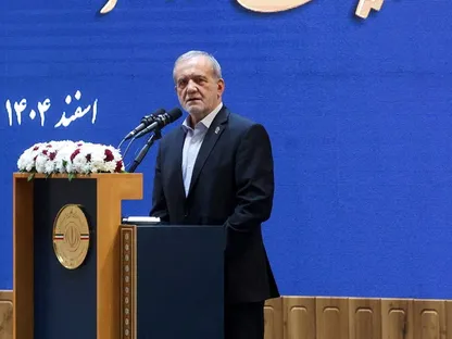 الرئيس الإيراني يعتذر لدول المنطقة: أبلغنا القوات المسلحة بعدم استهداف الجيران