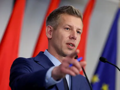 رئيس وزراء المجر المنتخب يتعهد باعتقال نتنياهو إذا زار البلاد